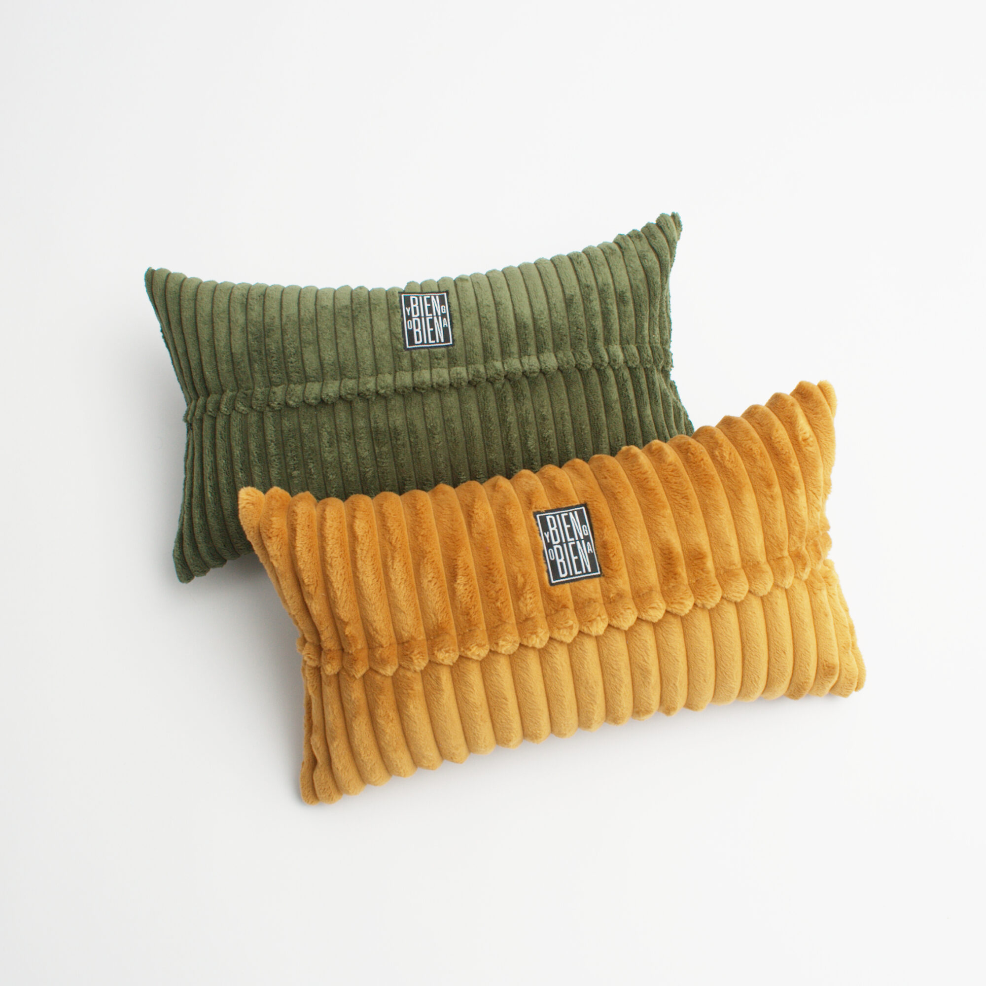COUSSIN VOYAGE <br> VELVET VERT